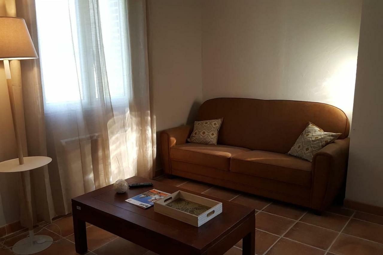 Logement Avec Piscine, Classe 3 Etoiles, De 42 M2 Tout Confort Au Calme Pour Un Couple Cahuzac-sur-Vere Ngoại thất bức ảnh