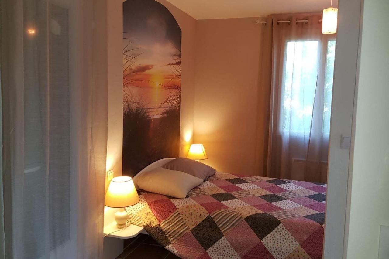 Logement Avec Piscine, Classe 3 Etoiles, De 42 M2 Tout Confort Au Calme Pour Un Couple Cahuzac-sur-Vere Ngoại thất bức ảnh